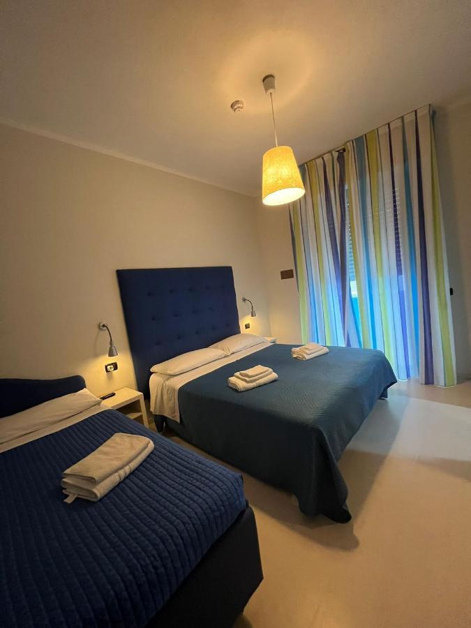 Hotel Leonardo Cesenatico Exterior photo