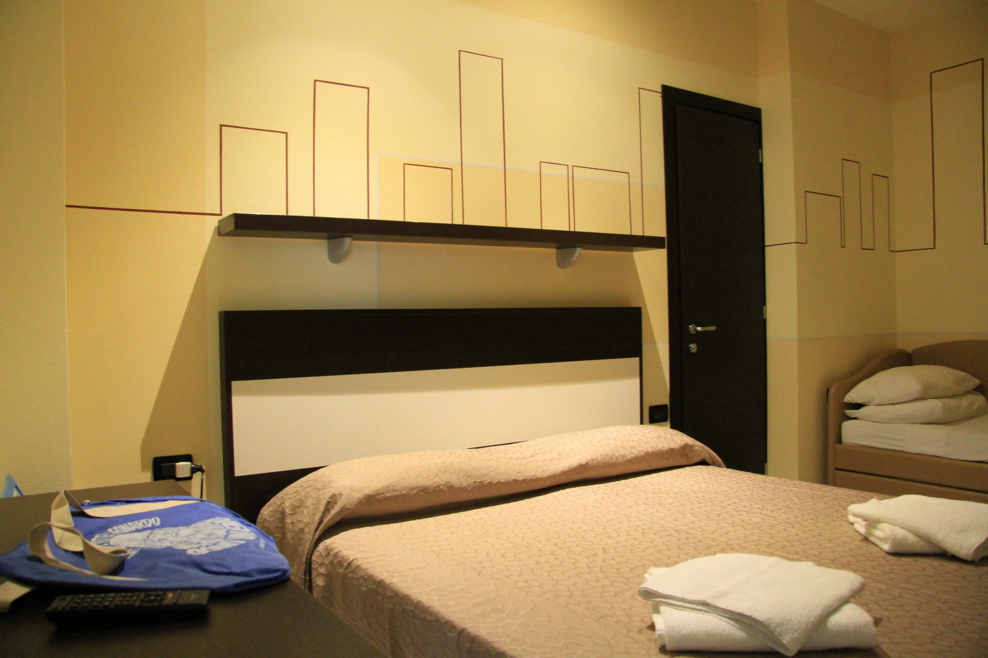 Hotel Leonardo Cesenatico Exterior photo